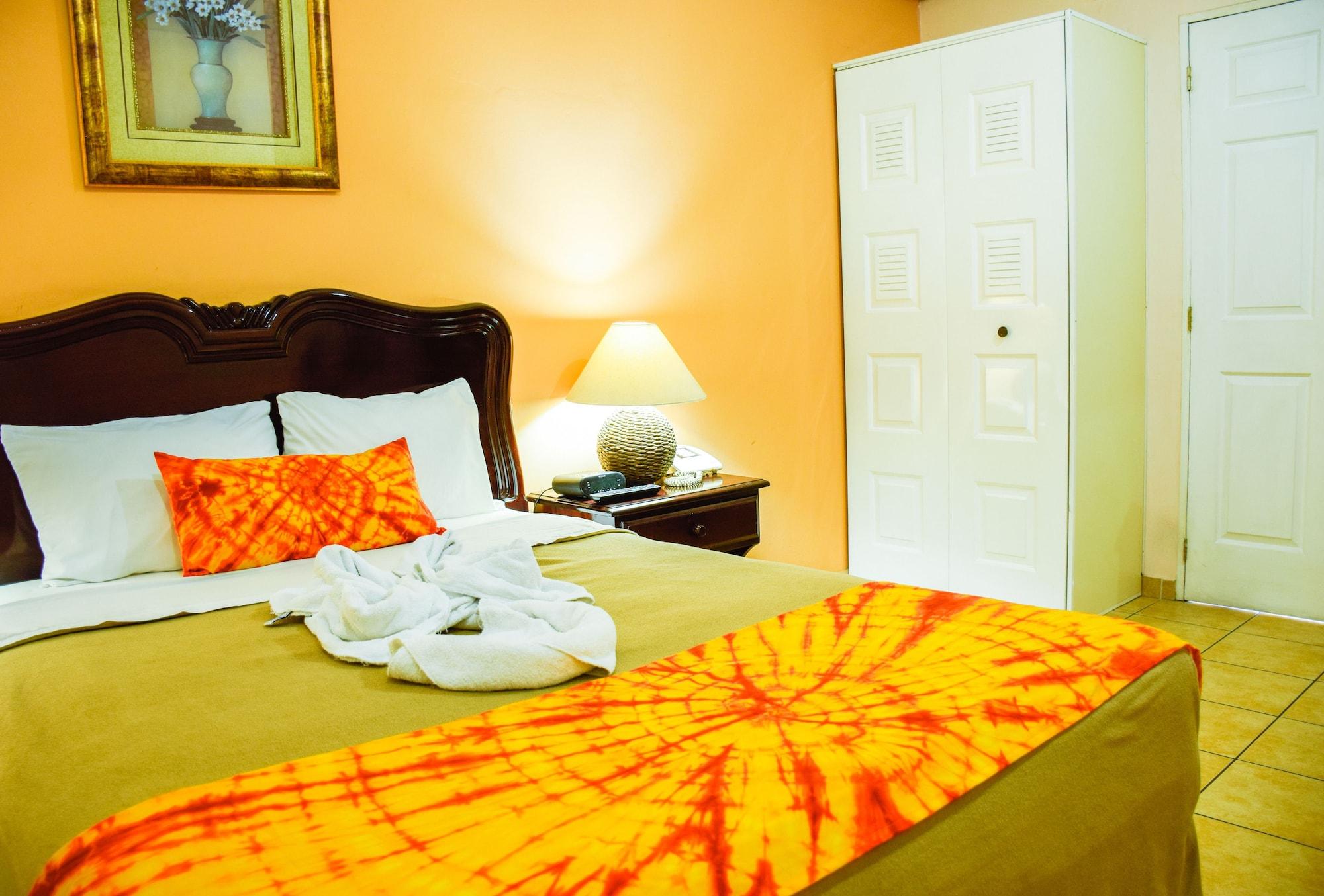 Hotel Eco Mariscal 3*