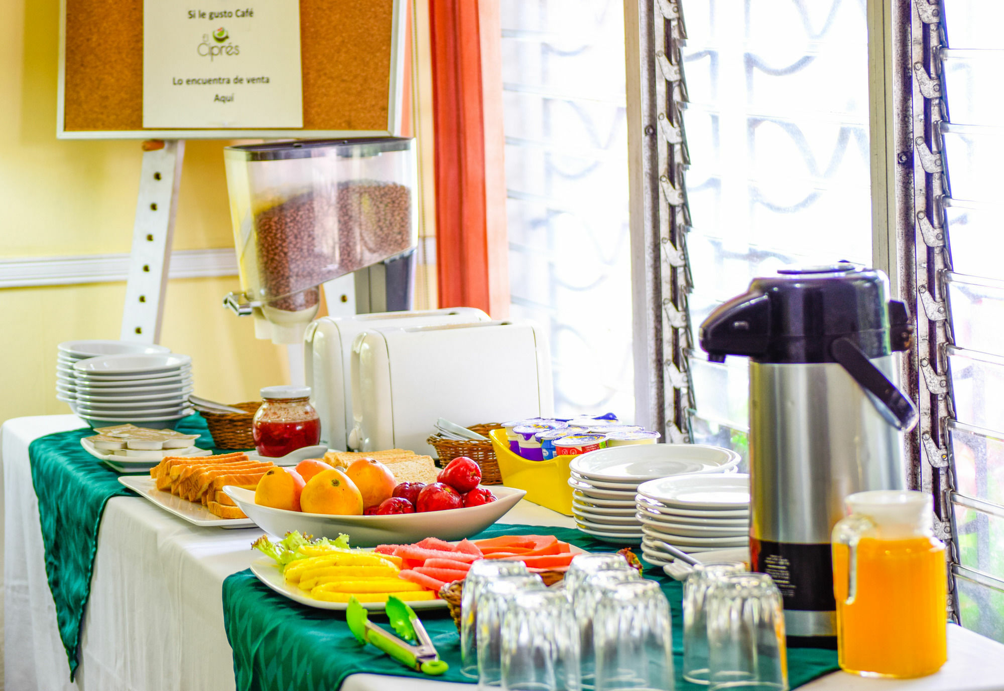 Hotel Eco Mariscal San Salvador